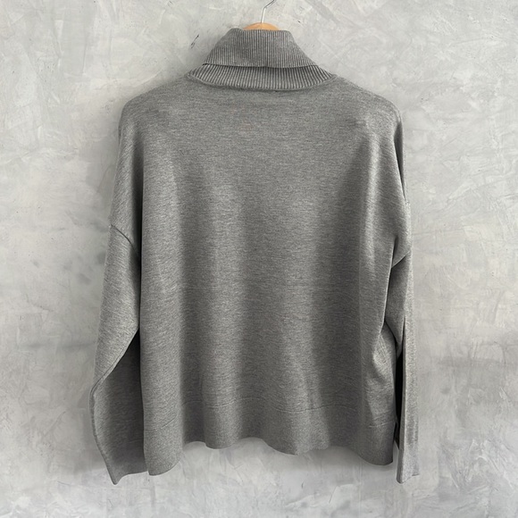 NWT DKNY Sequin Pocket Grey Turtleneck Sweater, Size XL - Picture 8 of 8